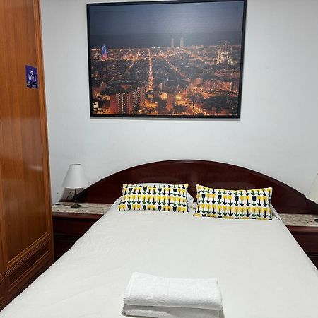 Room Familiar Sants Barcelona Zewnętrze zdjęcie