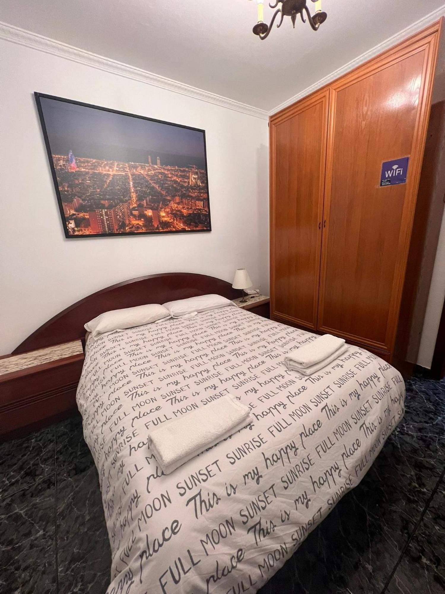 Room Familiar Sants Barcelona Zewnętrze zdjęcie