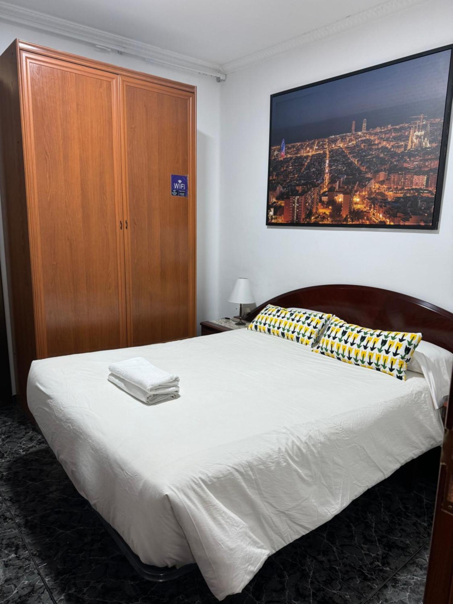 Room Familiar Sants Barcelona Zewnętrze zdjęcie